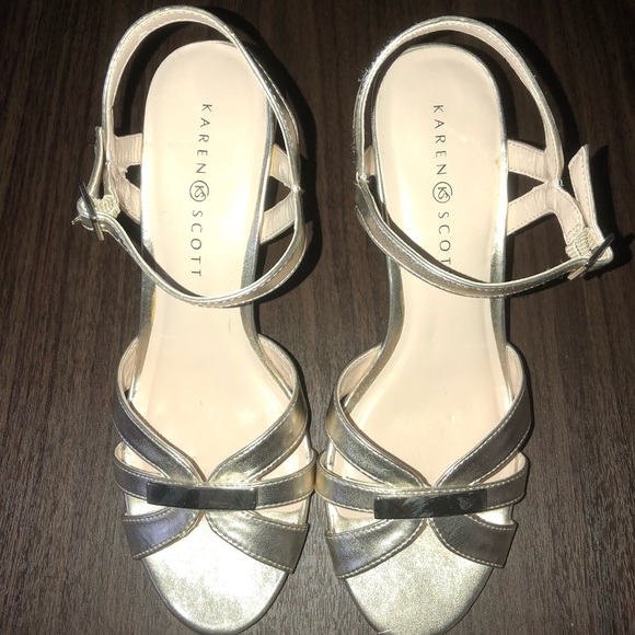 Gold Heels - Picture 2 of 5